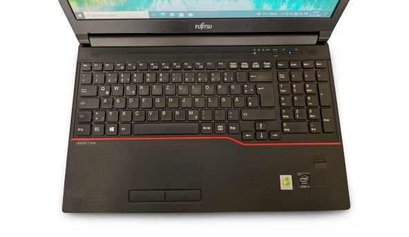 Ноутбук Fujitsu LifeBook E554 Intel Core I3-4000M 8 GB RAM 180 GB SSD [15.6"] - Б/В - 629904