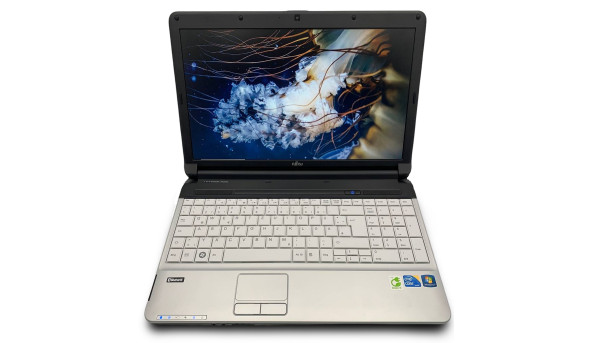 Ноутбук Fujitsu A530 Intel Core i3-350M 4 GB RAM 128 GB SSD [15.6"] - Б/В