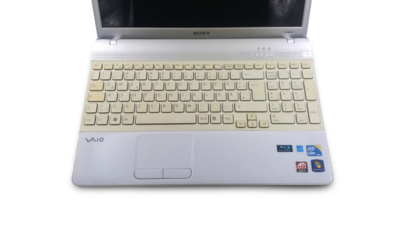 Ноутбук Sony VAIO PCG-71211M Intel Core I3-350M 8 RAM 120 SSD 320 HDD ATI Radeon HD 5470 [15.6"] - Б/В - 630041