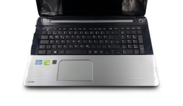 Ігровий ноутбук Toshiba Satellite L70-A Core i5-3230M 8 RAM 128 SSD 750 HDD nVIDIA GeForce 740M [17.3"] - Б/В - 630069