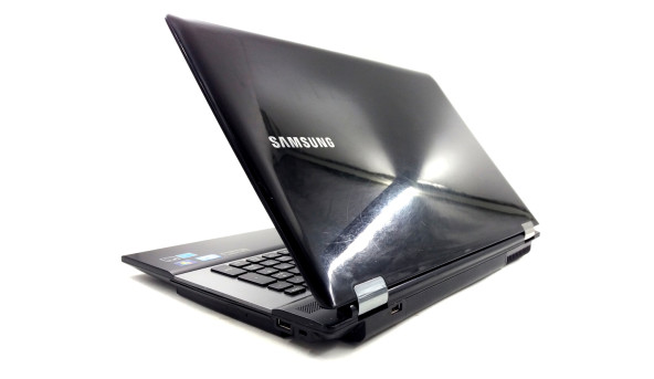 Ігровий ноутбук Samsung RC730 Intel Core I5-2450M 8 RAM 120 SSD 500 HDD NVIDIA GeForce GT 540M [17.3"] - Б/В - 630085