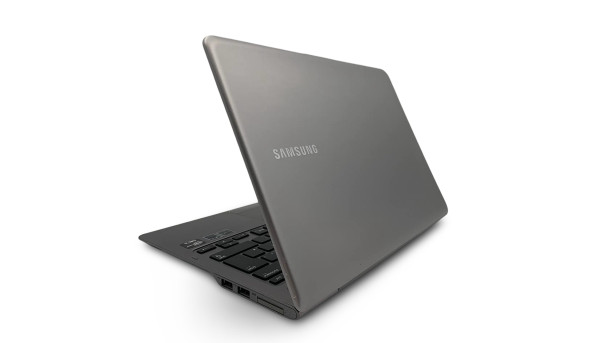 Ноутбук Samsung 530U Intel Core i5-3317U 8 GB RAM 128 GB SSD [13,3"] - Б/В - 630096