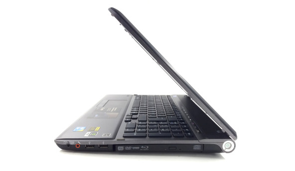 Ігровий ноутбук Sony PCG-81112M Intel Core i7-740QM 8 RAM 120 SSD 320 HDD GeForce GT 330M [16.4" FullHD] - Б/В - 630103