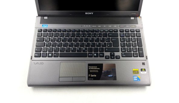 Ігровий ноутбук Sony PCG-81112M Intel Core i7-740QM 8 RAM 120 SSD 320 HDD GeForce GT 330M [16.4" FullHD] - Б/В - 630103
