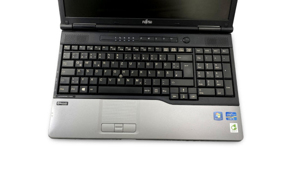 Ноутбук Fujitsu E752 Intel Core i3-3110M 6 GB RAM 240 GB SSD [15.6"] - Б/У - 630106