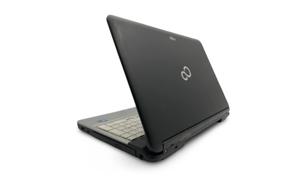 Ноутбук Fujitsu A530 Intel Core i5-460M 6 GB RAM 128 GB SSD [15.6"] - Б/В - 630109