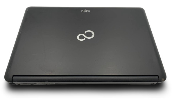 Ноутбук Fujitsu A530 Intel Core i5-460M 6 GB RAM 128 GB SSD [15.6"] - Б/В - 630109