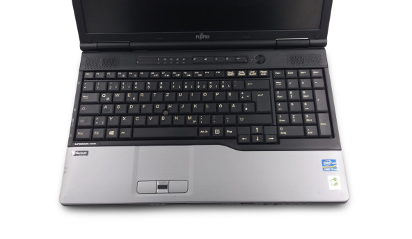 Ноутбук Fujitsu Lifebook E782 Intel Core i5-3320M 8 GB RAM 128 GB SSD [15.6"] - Б/У - 630126