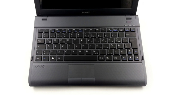 Нетбук Sony Vaio VPCYA1V9E Intel Core I3-380UM 4 GB RAM 500 GB HDD [11.6"] - Б/В - 630171