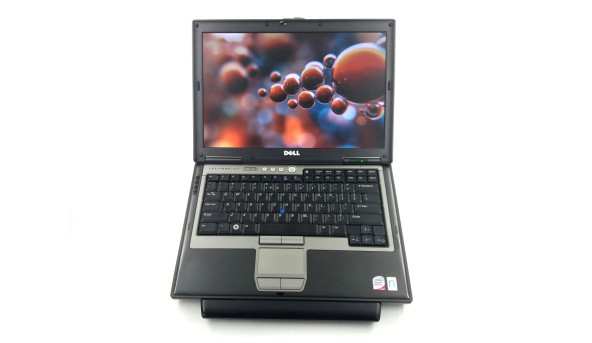Ноутбук Dell Latitude D630 Intel Core 2 Duo T8300 3 GB RAM 250 GB HDD [14.1"] - Б/В