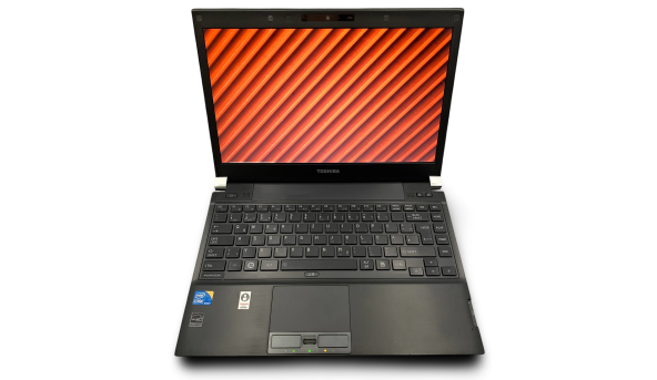 Ноутбук Toshiba R700 Intel Core i3-370M 6 GB RAM 128 GB SSD [13.3"]- Б/В