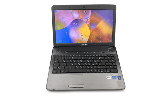 Ноутбук Medion Akoya P6634 Intel Core I3-2310M 8 RAM 120 SSD 250 HDD [15.6"] - Б/У