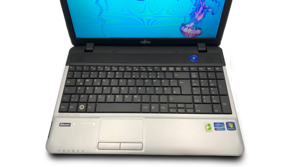 Ноутбук Fujitsu Lifebook A531 Intel Core i5-2430M 8 GB RAM 128 GB SSD [15.6"] - Б/В - 630240