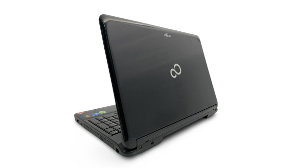 Ноутбук Fujitsu AH530 Intel Core i3-370M 6 GB RAM 128 GB SSD Radeon HD 4650 [15.6"] - Б/В - 630254