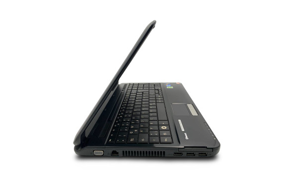 Ноутбук Fujitsu AH530 Intel Core i3-370M 6 GB RAM 128 GB SSD Radeon HD 4650 [15.6"] - Б/В - 630254