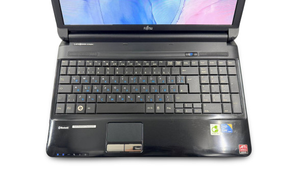Игровой ноутбук Fujitsu AH530 Intel Core i3-370M 6 GB RAM 128 GB SSD Radeon HD 4650 [15.6"] - Б/У - 630254