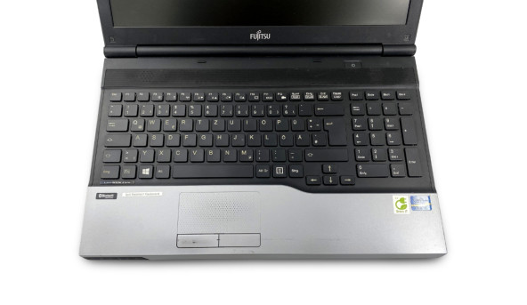 Ноутбук Fujitsu Lifebook AH532 Intel Core i5-3230M 8 GB RAM 128 GB SSD [15.6"] - Б/В - 630288