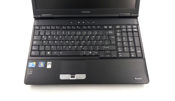 Ноутбук Toshiba Tecra A11 Intel Core I3-370M 4 GB RAM 500 GB HDD [15.6"] - Б/В - 630376