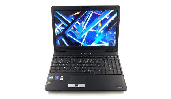 Ноутбук Toshiba Tecra A11 Intel Core I3-370M 4 GB RAM 500 GB HDD [15.6"] - Б/У