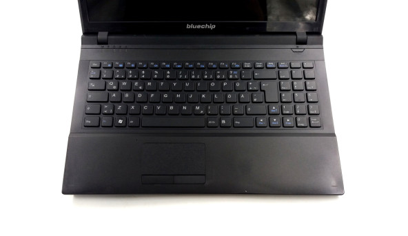 Ноутбук Bluechip W252HU Intel Core I3-2330M 8 GB RAM 240 GB SSD [15.6"] - Б/У - 630387