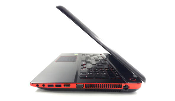Ігровий ноутбук Toshiba Qosmio X70 Core I7-4700MQ 16 RAM 128 SSD 500 HDD GeForce GTX 770M [17.3" FullHD] - Б/В - 631098