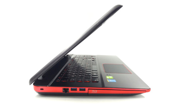 Ігровий ноутбук Toshiba Qosmio X70 Core I7-4700MQ 16 RAM 128 SSD 500 HDD GeForce GTX 770M [17.3" FullHD] - Б/В - 631098