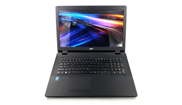 Ноутбук Acer Aspire ES1-731 Intel Pentium N3700 8 GB RAM 128 GB SSD 500 GB HDD [17.3"] - Б/У