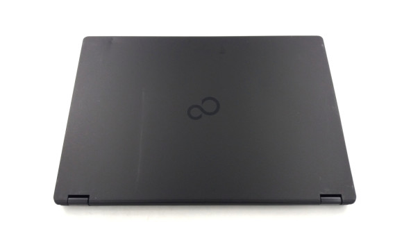 Ноутбук Fujitsu Lifebook U757 Intel Core I5-6300U 8 GB RAM 250 GB SSD [15.6"] - Б/В - 631144