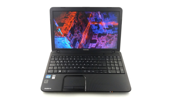 Ноутбук Toshiba Satellite C850 Intel Core I5-3230M 8 GB RAM 128 GB SSD [15.6"] - Б/В