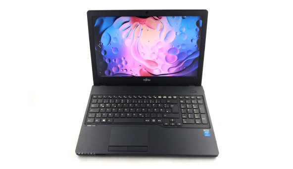Ноутбук Fujitsu LifeBook A555 Intel Core I5-5200U 8 GB RAM 128 GB SSD [15.6" ] - Б/У