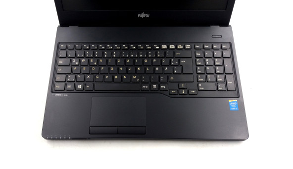 Ноутбук Fujitsu LifeBook A555 Intel Core I5-5200U 8 GB RAM 128 GB SSD [15.6" ] - Б/У - 631171