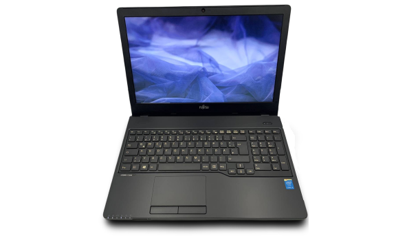 Ноутбук Fujitsu LifeBook A555 Intel Core i5-5200U 8 GB RAM 128 GB SSD [15.6"] - Б/В