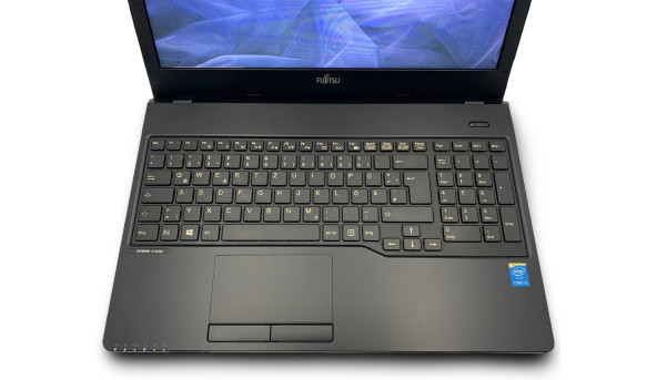 Ноутбук Fujitsu LifeBook A555 Intel Core i5-5200U 8 GB RAM 128 GB SSD [15.6"] - Б/В - 631212