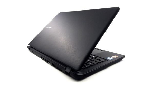 Ноутбук Acer Extensa 2540 Intel Core I3-6006U 8 GB RAM 120 GB SSD [15.6"] - Б/В - 631237