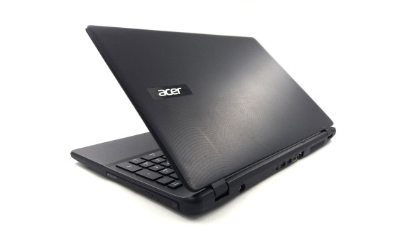 Ноутбук Acer Aspire ES1-571 Intel Core I3-5005U 8 GB RAM 120 GB SSD [15.6" FullHD] - Б/В - 631238