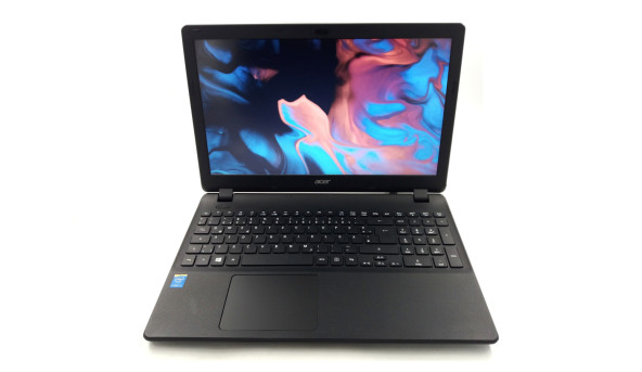 Ноутбук Acer Aspire ES1-571 Intel Core I3-5005U 8 GB RAM 120 GB SSD [15.6" FullHD] - Б/В - 631238