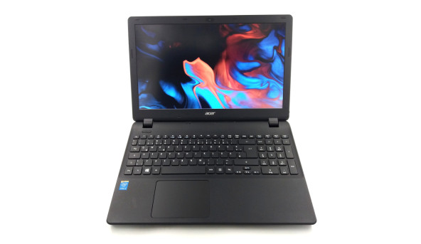 Ноутбук Acer Aspire ES1-571 Intel Core I3-5005U 8 GB RAM 120 GB SSD [15.6" FullHD] - Б/У