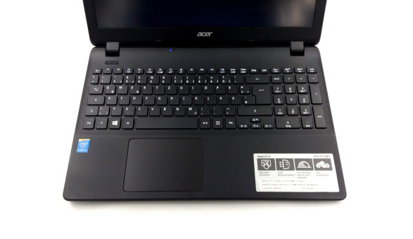 Ноутбук Acer Aspire ES1-571 Intel Core I3-5005U 8 GB RAM 1000 GB HDD [15.6"] - Б/В - 631325