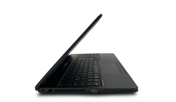 Ноутбук Fujitsu LifeBook A555 Intel Core i5-5200U 8 GB RAM 128 GB SSD [15.6" ] - Б/В - 631332