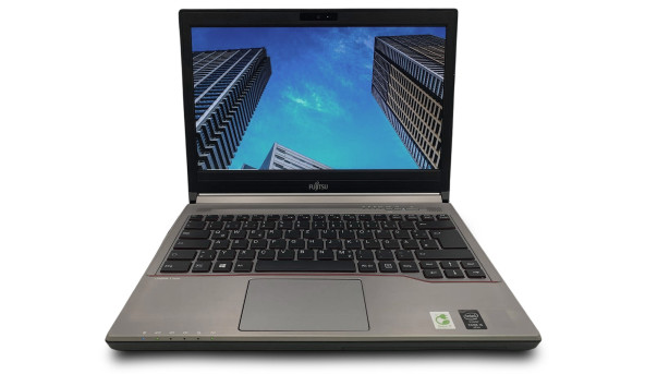 Ноутбук Fujitsu E734 Intel Core i5-4300M 8 GB RAM 128 GB SSD [13.3"] - Б/В - 631337