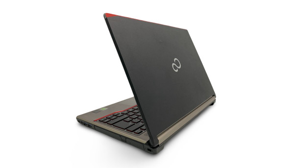 Ноутбук Fujitsu E734 Intel Core i5-4300M 8 GB RAM 128 GB SSD [13.3"] - Б/В - 631337