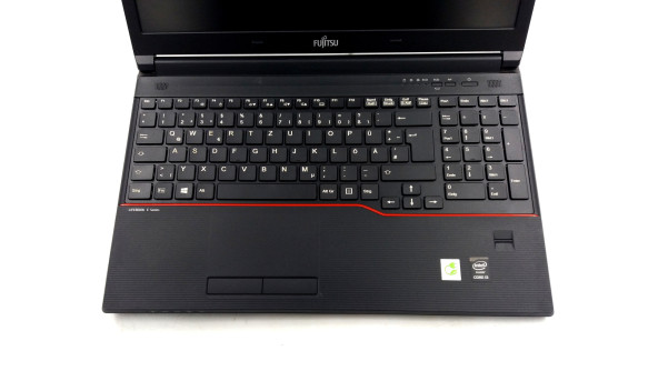 Ноутбук Fujitsu LifeBook E554 Intel Core I3-4000M 8 GB RAM 128 GB SSD [15.6"] - Б/В - 631339