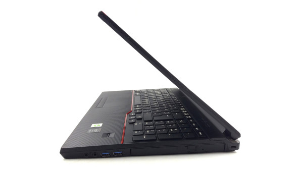Ноутбук Fujitsu LifeBook E554 Intel Core I3-4000M 8 GB RAM 128 GB SSD [15.6"] - Б/В - 631339
