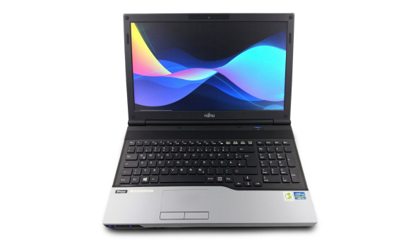 Ноутбук Fujitsu Lifebook AH532 Intel Core i5-3230M 8 GB RAM 128 GB SSD [15.6"] - Б/В