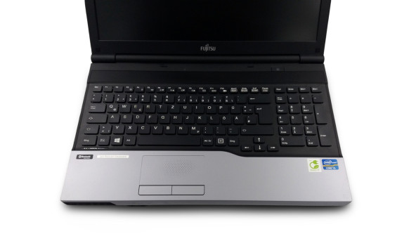 Ноутбук Fujitsu Lifebook AH532 Intel Core i5-3230M 8 GB RAM 128 GB SSD [15.6"] - Б/В - 631342