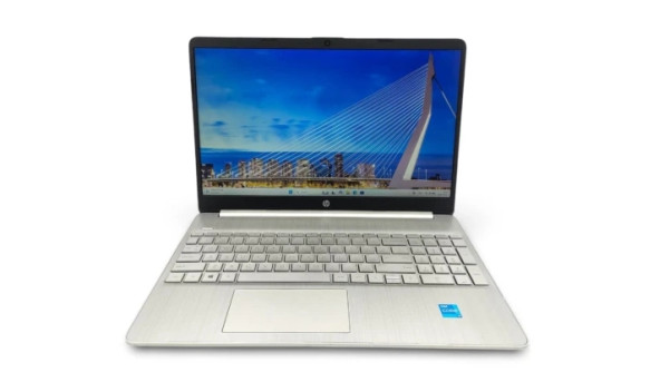 Ноутбук HP 15S-FQ Intel Core I3-1115G4 16 GB RAM 256 GB SSD [15.6"] - Б/В