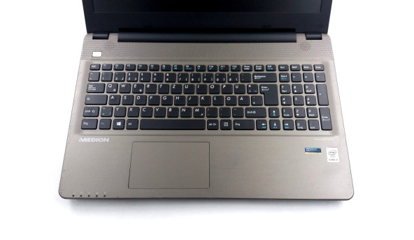 Ноутбук Medion Akoya P6653 Intel Core I3-5010U 8 GB RAM 120 GB SSD 500 GB HDD [15.6"] - Б/У - 631654