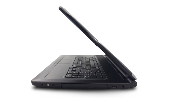 Ігровий ноутбук Medion P8614 Intel Core I3-350M 4 RAM 128 SSD 500 HDD ATI Mobility Radeon HD 4650 [18.4] - Б/В - 631672