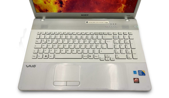 Ноутбук Sony PCG-91112M Intel Core i3-330M 8 GB RAM 128 GB SSD + 250 GB HDD AMD Radeon HD 5470 [17.1" HD+] - Б/В - 631675