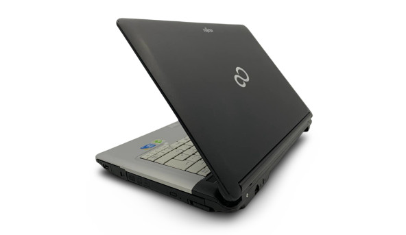 Ноутбук Fujitsu S710 Intel Core i5-560M 4 GB RAM 128 GB SSD [14"] - Б/В - 631680